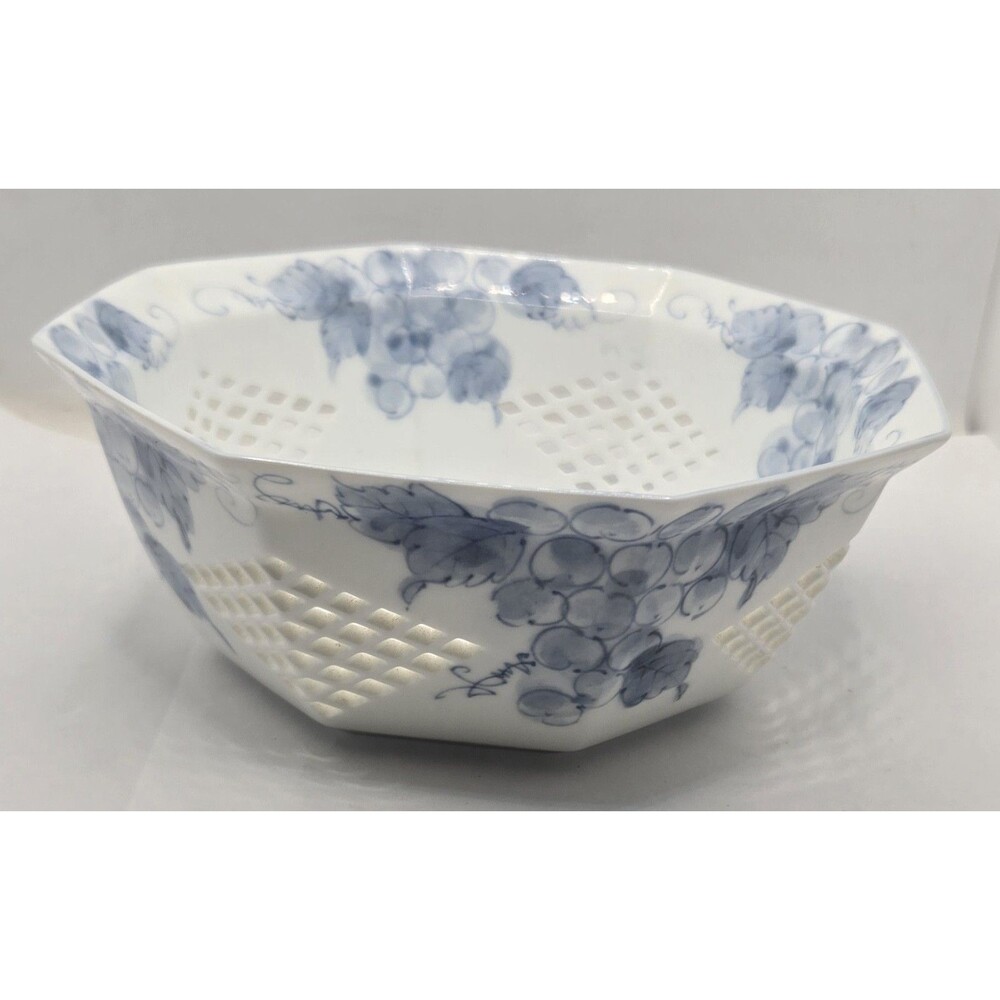 Japanese Porcelain Kashi Bachi ceramic bowl with Openwork ー Octagonal Dish